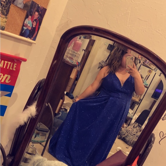 Prom - Picture 2 of 2